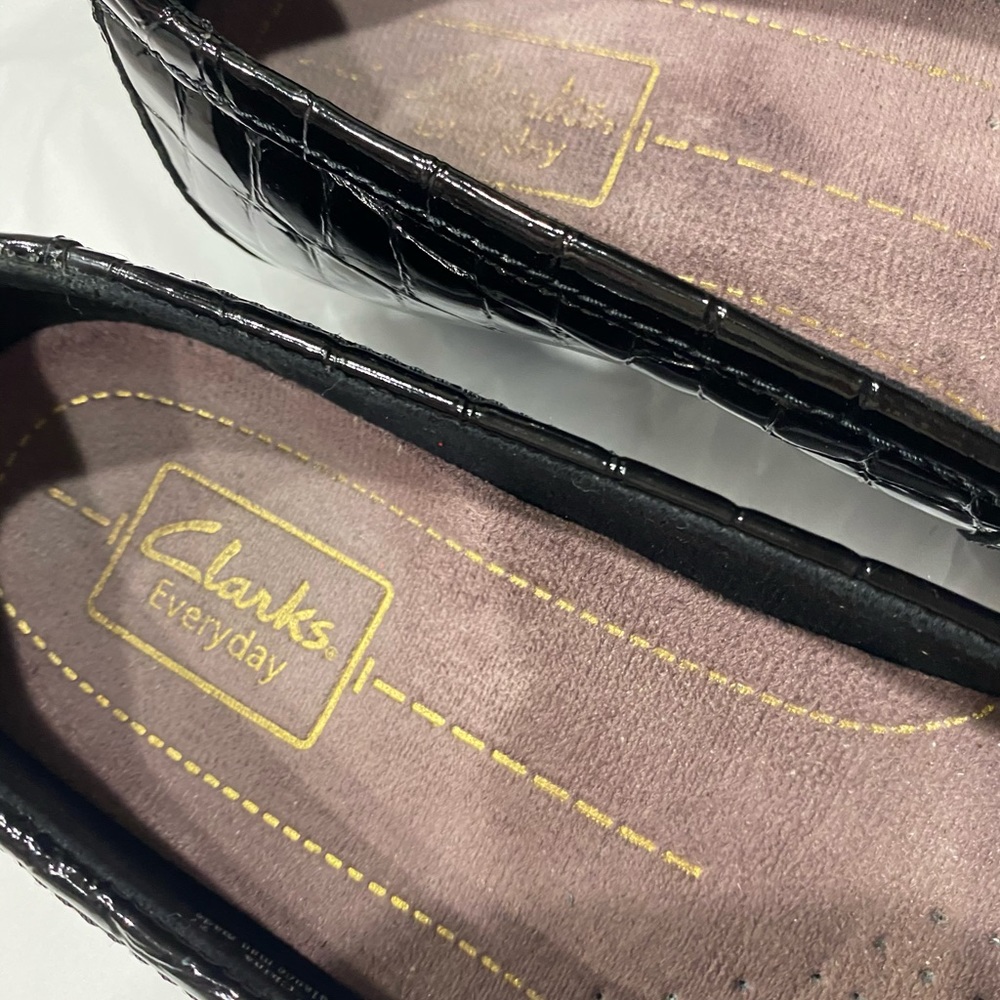 Clarks moccasins… - Picture 5 of 6